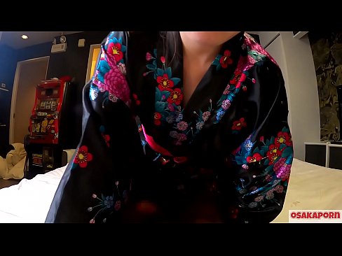 ❤️ O le teine talavou cosplay e fiafia i feusua'iga e fa'atama'ita'i ma se squirt i se fafine ti'eti'e solofanua ma se blowjob. Teine Asia ma pusi fulufulua ma susu aulelei i toniga Iapani masani i ata vitiō faʻaalia le masturbation ma meataalo fuck. Sakura 3 OSAKAORN. ❤ Fucking ﹏